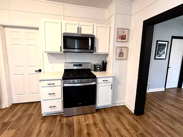 1503 N Main St — Photo 6