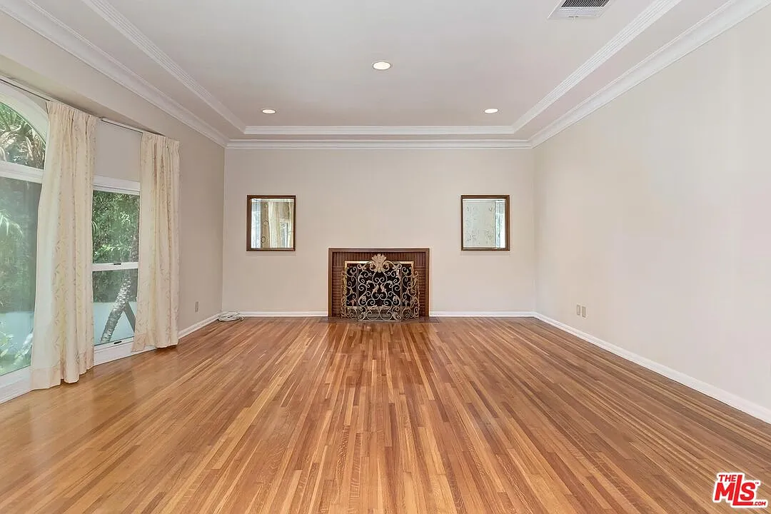 4 bed, 2.0 bath, 1854 sqft, $7,495 — Photo 4