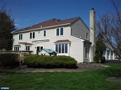 5th image of 10 Silo Hill Dr