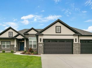 7863 Williamsburg Ct, Bristol, WI 53104
