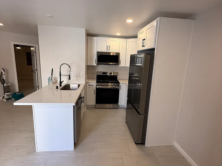 4750-4754 Cereza St #B1 — Photo 5