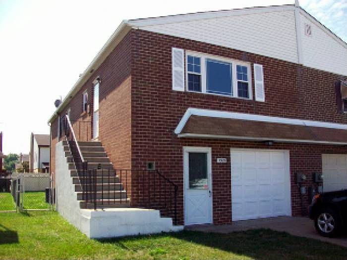 7921 Farnsworth St, Philadelphia, PA 19152 Zillow