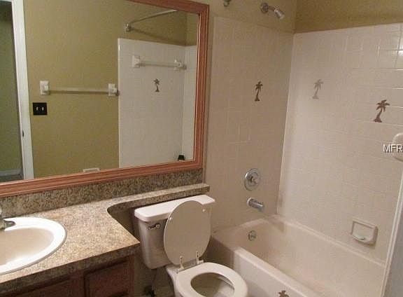 5th image of 1015 Pearson Dr