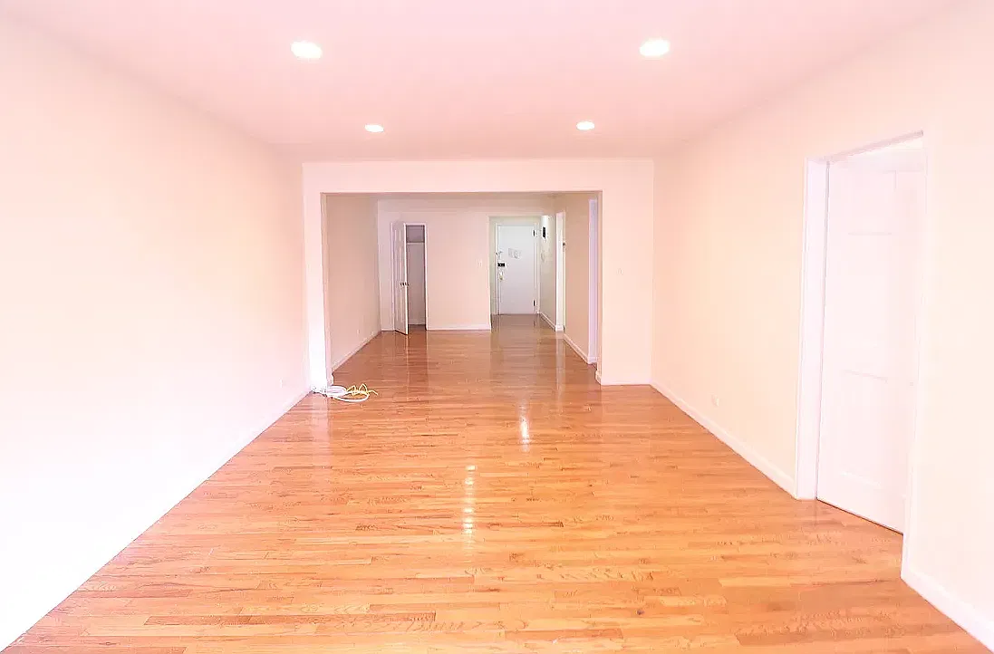 34-15 Parsons Boulevard — Photo 2