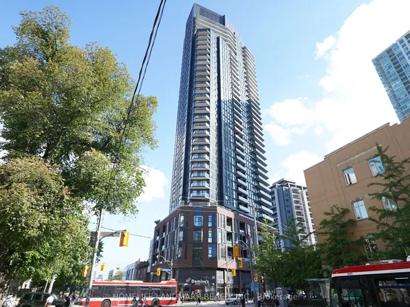 159 Wellesley St E, Toronto, ON