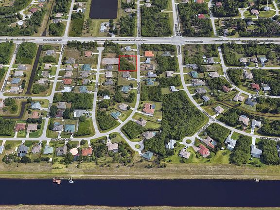 5th image of 232 SW South Quick Cir