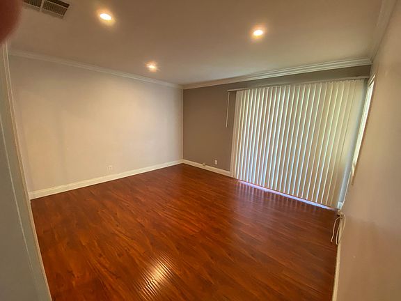 3rd image of 5156 Nestle Ave