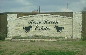 1st image of 2489 Horse Shoe Dr