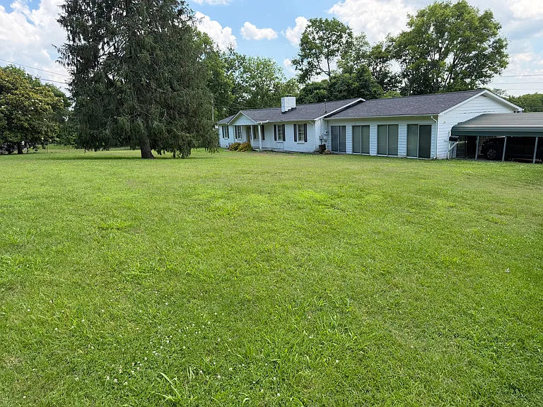 931 Baker Rd — Photo 2