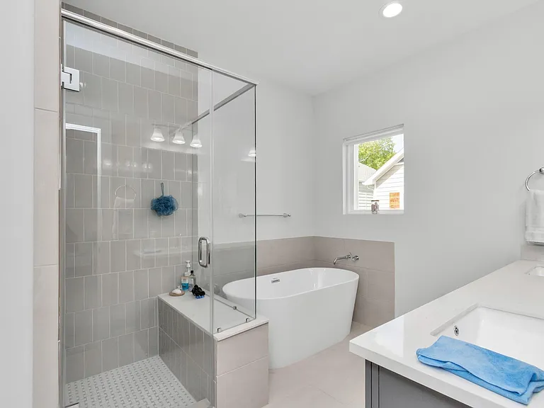 3360 Pinemont Dr — Photo 20