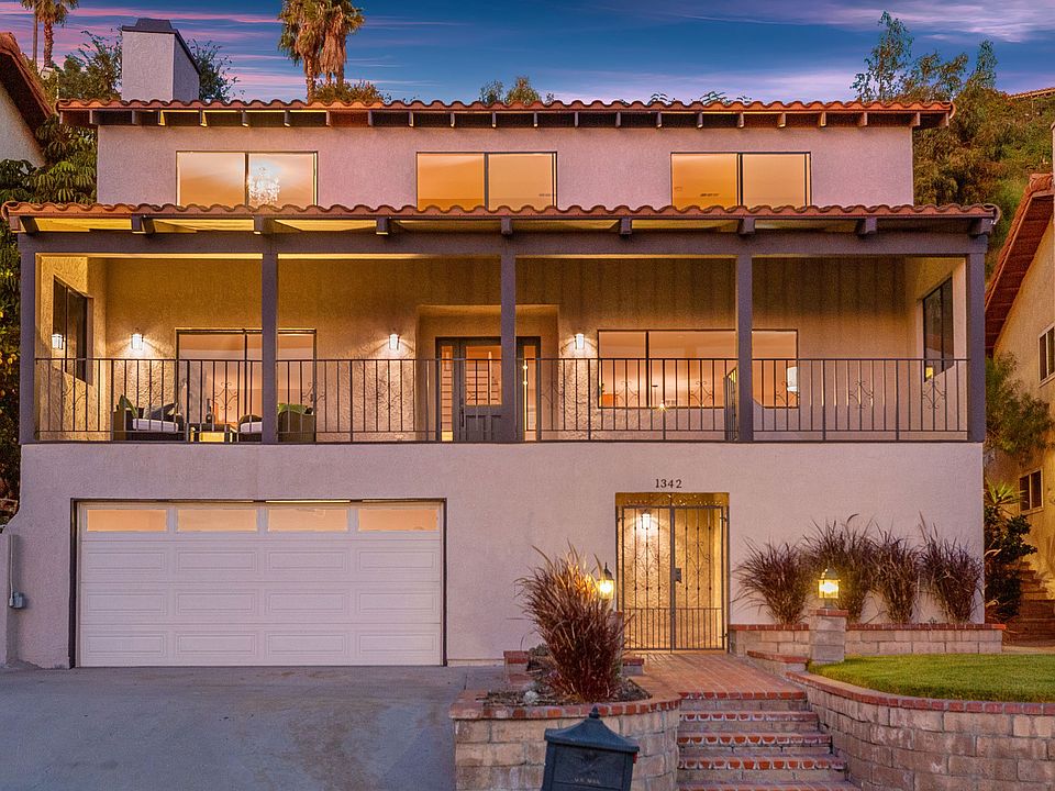 1st image of 1342 E Tujunga Ave
