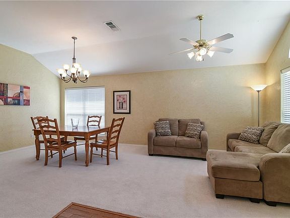 3rd image of 317 Matlock Meadow Dr
