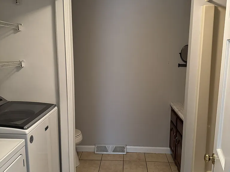 887 Wellman Ave — Photo 10