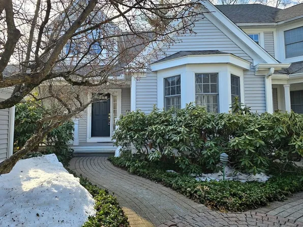 17 Highcroft Way Unit 17, Hopkinton, MA 01748