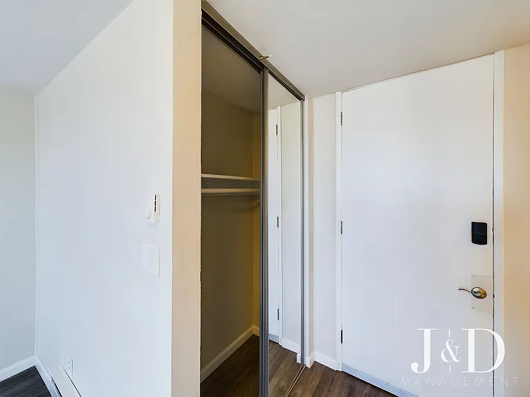 Newly Renovated Units Near the Beach with Parking — Photo 20