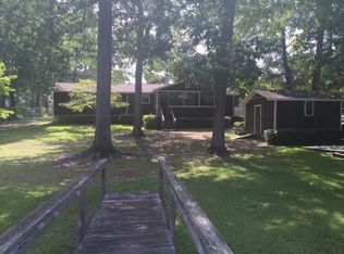 1504 Wyboo Ave, Manning, SC 29102