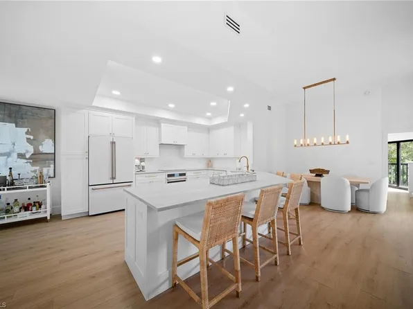 7016 Pelican Bay Blvd APT G202, Naples, FL 34108