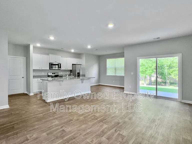 422 Blue Elderberry Run — Photo 16