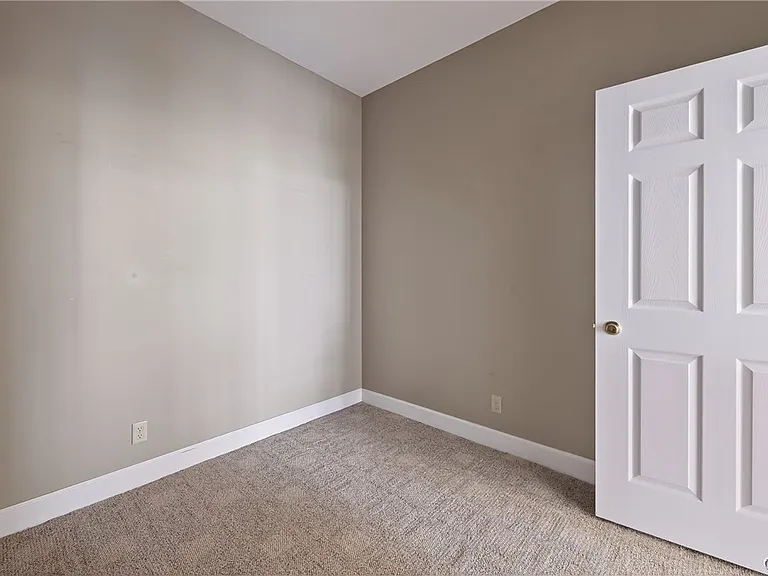 526 Plum St #402 — Photo 19