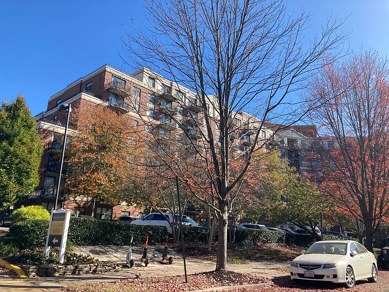 3601 38th St NW #9 — Photo 15