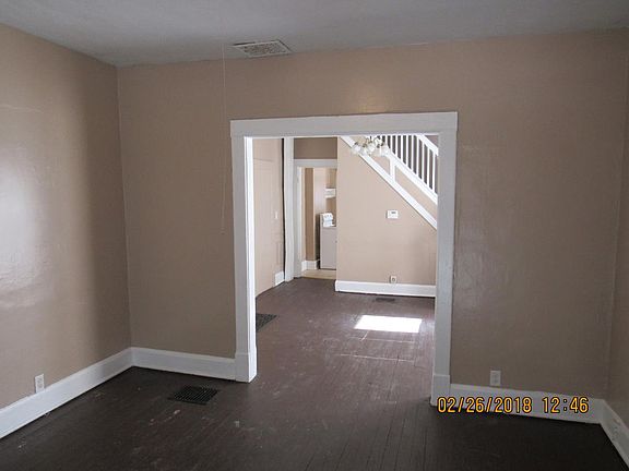 3rd image of 3329 Boulevard Pl