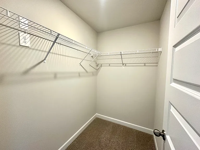 307 Hampton George Ct — Photo 12