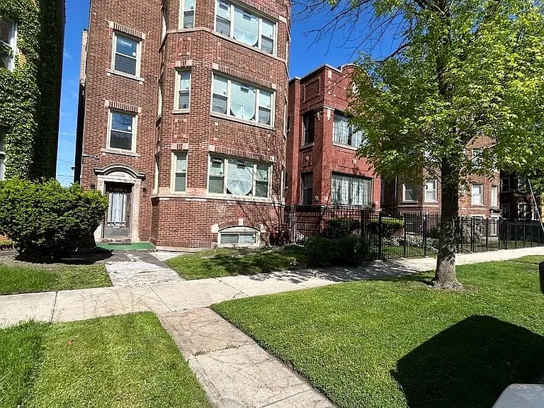 7730 S Cornell Ave #2 — Photo 3