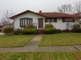 2841 Friar Dr, Parma, OH