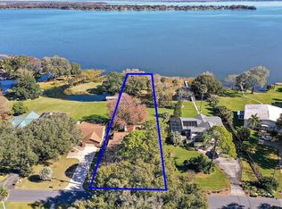 802 N Shore Dr, Leesburg, FL 34748