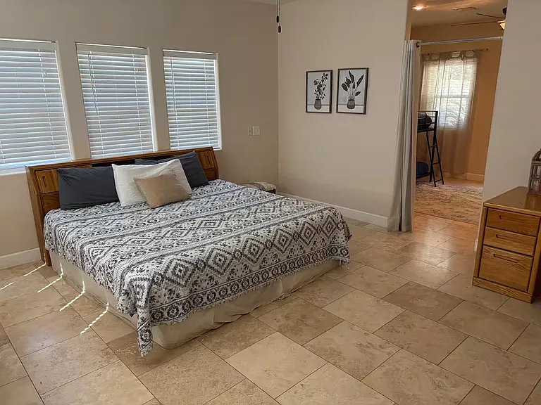 760 E Amber Ridge Rd — Photo 16