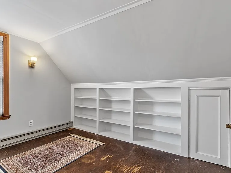 270 Poplar St — Photo 26