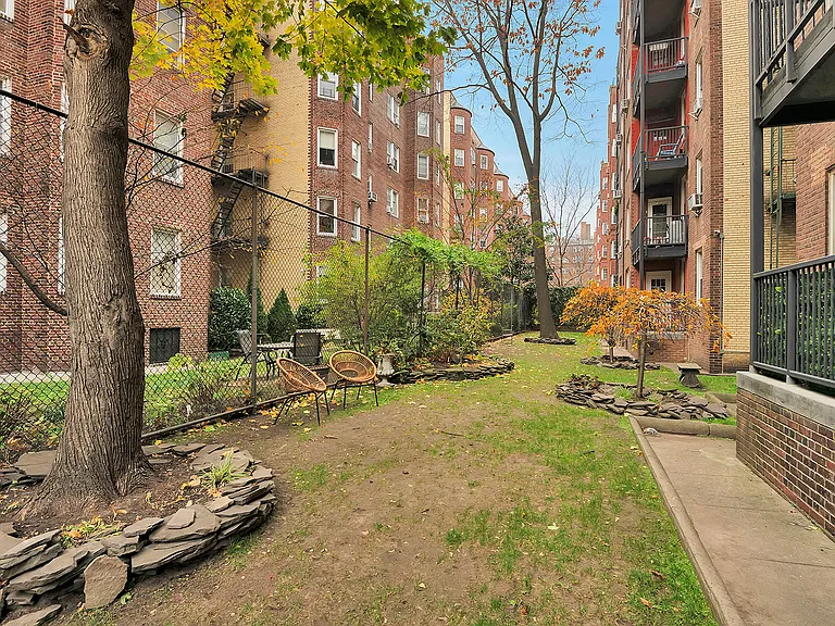 35-50 78th St #2H — Photo 9