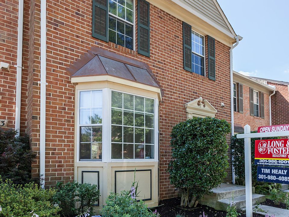 10281 Green Holly Terrace