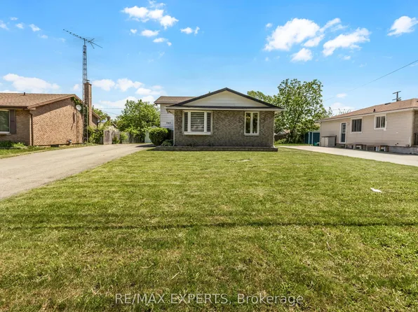 360 1st Ave, Welland, ON L3C 5Y9