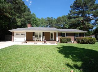 8009 Deer Meadow Dr, Apex, NC 27539