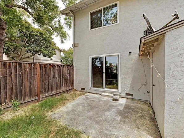 27427 Stoneridge Ct APT 7, Hayward, CA 94544