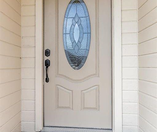 4th image of 7630 Colonial Dr
