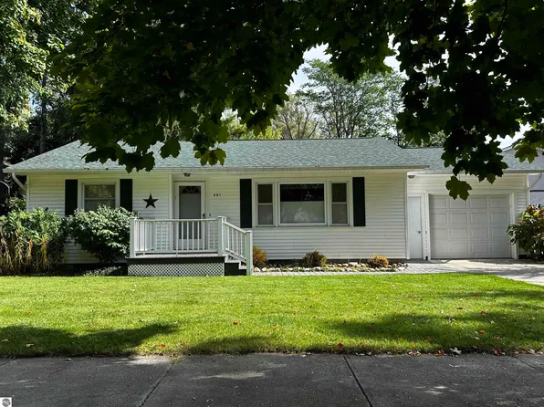 201 S Spruce St, Traverse City, MI 49684