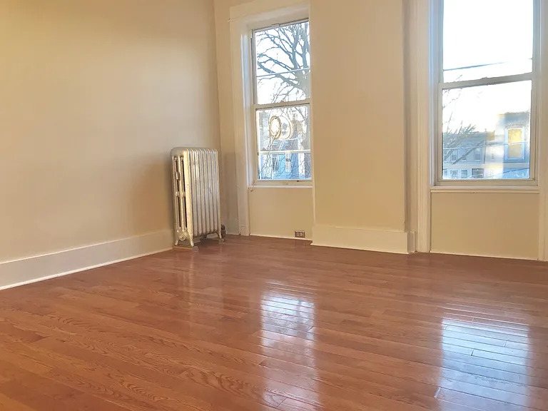 58 E 32nd St #2 — Photo 3