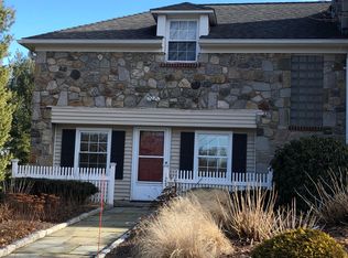 262 Teller Rd, Monroe, CT 06468