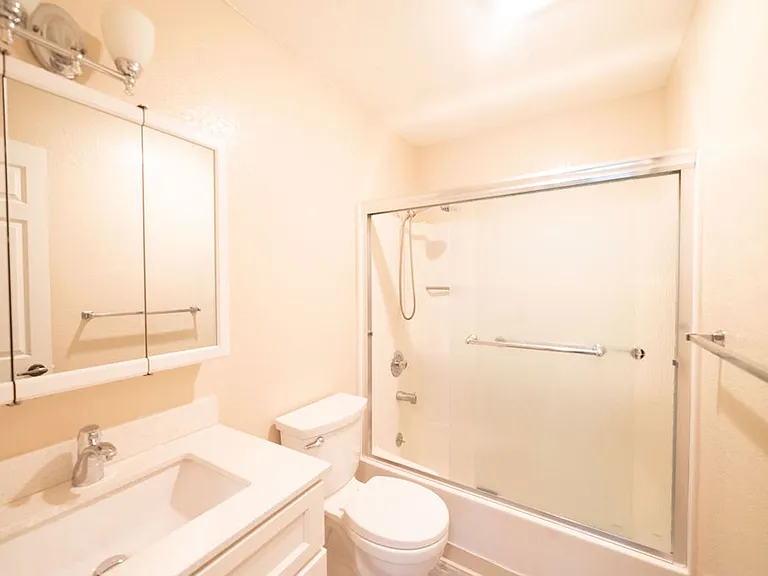 Beacon Hill Apartments — Photo 5