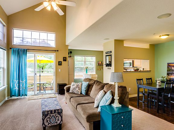  Vaulted Ceilings