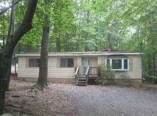 117 Tiffany Rd, Hawley, PA 18428