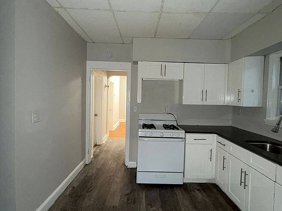 2nd image of 127 Bidwell Ave #1