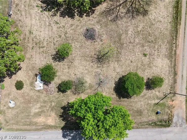 Taylor Dr, Roland, OK 74954
