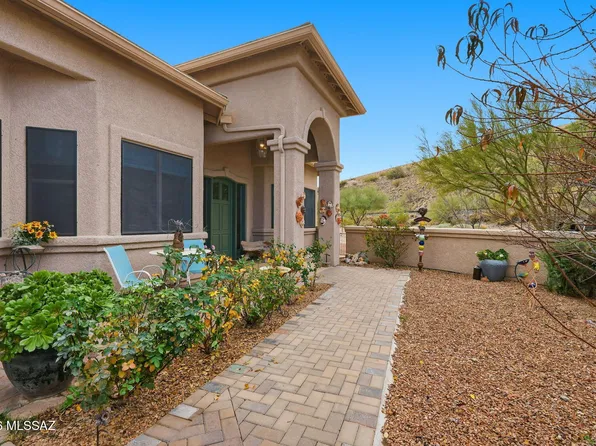 1731 W Placita De La Escalera, Sahuarita, AZ 85629