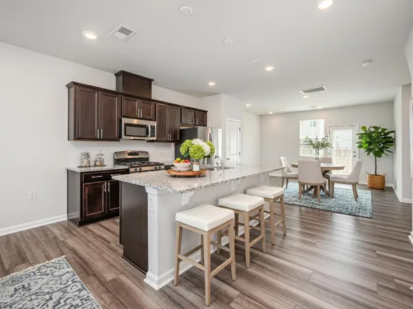 317 Devon Cliffs Dr, Wake Forest, NC 27587