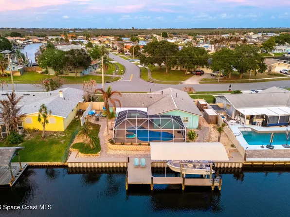 360 Diana Blvd, Merritt Island, FL 32953