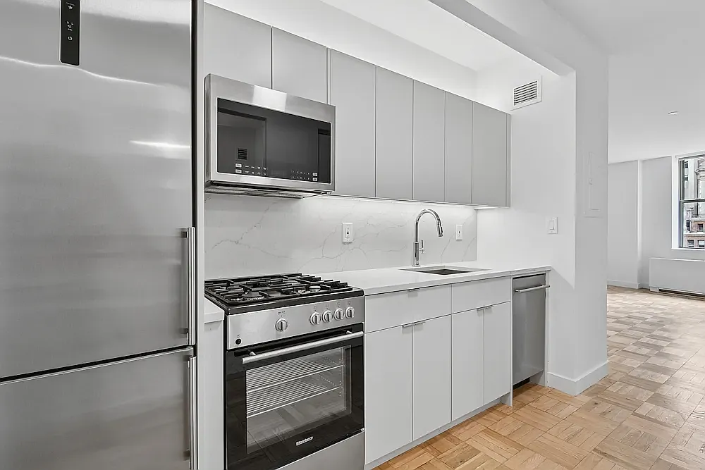 20 Exchange Place — Photo 3