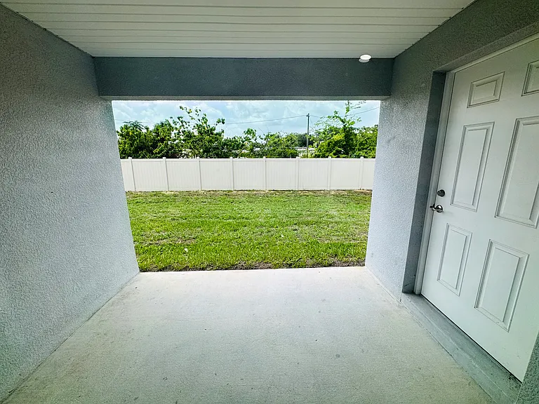 6574 SE 108th St — Photo 13